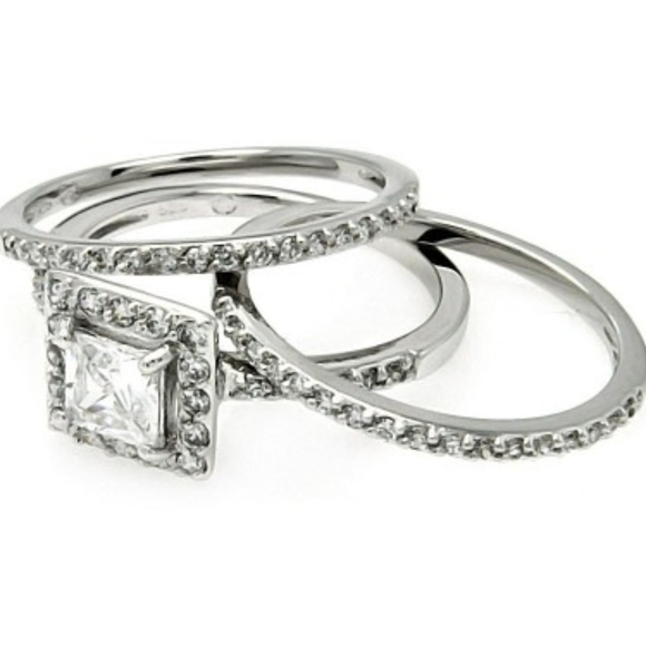 Jewelry - 3pc set Engagement Ring and 2 Wedding Bands